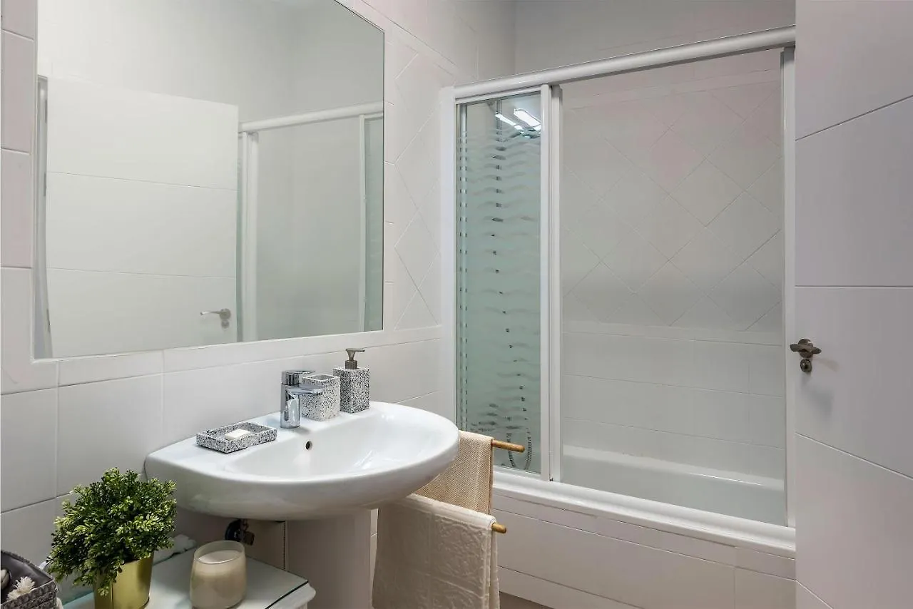 Genteel Home Alhondiga Sevilla Holiday home Seville
